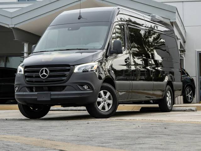 VIP LÜKS Sprinter/Crafter Siyah Özel